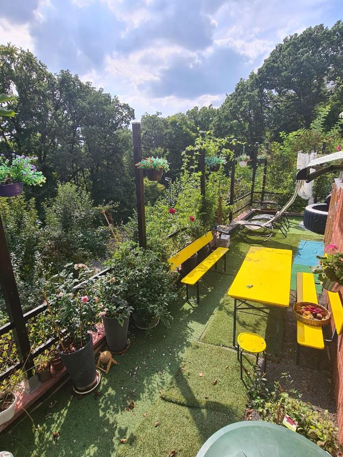 Cozy Room With A Beautiful Garden View Baunatal Exterior foto