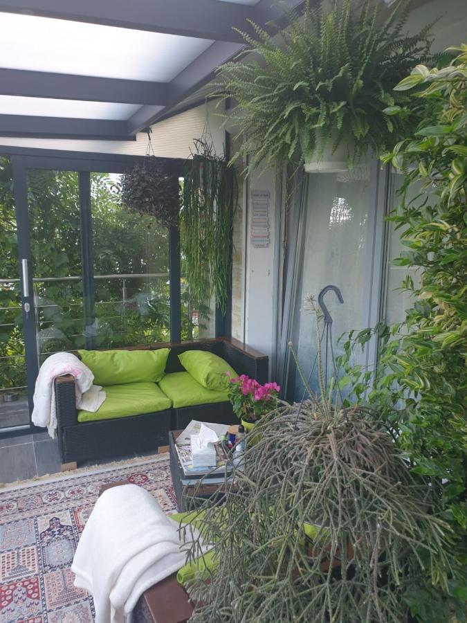 Cozy Room With A Beautiful Garden View Baunatal Exterior foto